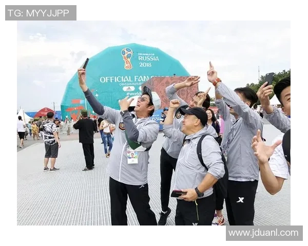 世纪杯足球明星队员全名单揭晓各国球星齐聚一堂展现风采