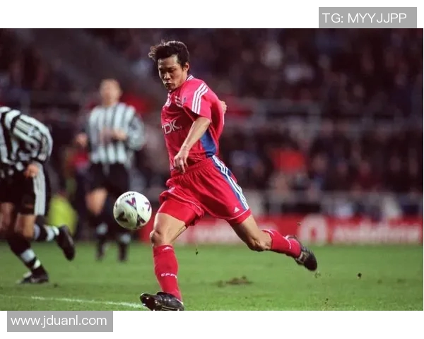 非洲足球明星风采展示领略他们在绿茵场上的精彩瞬间与激情表现